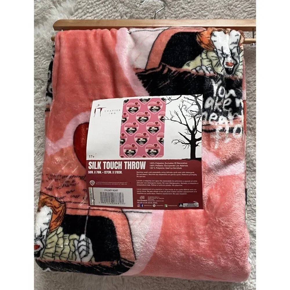 IT Pennywise Soft Plush Throw Blanket You Make My Heart Float‎ 50” X 70” NEW